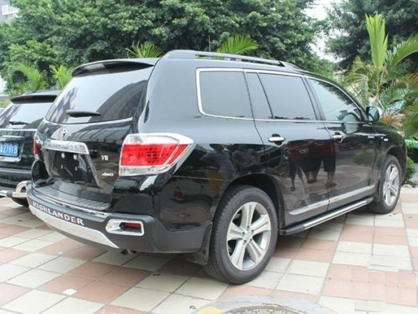 Toyota Highlander 10-13 хромированные накладки на задние фонари