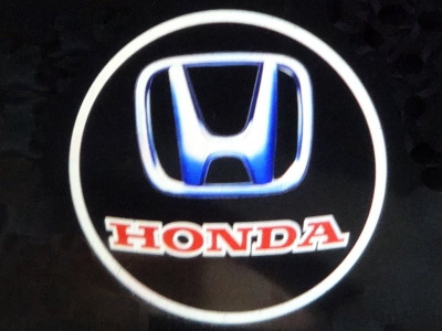 Лазерная подсветка Welcome со светящимся логотипом Honda в черном металлическом корпусе, комплект 2 шт.