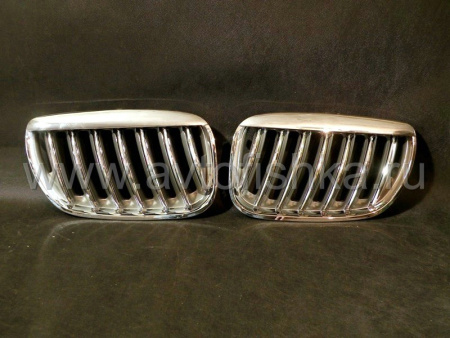 BMW X5 E53 (2004-2006) решетка радиатора хромированная, дизайн X5 E70