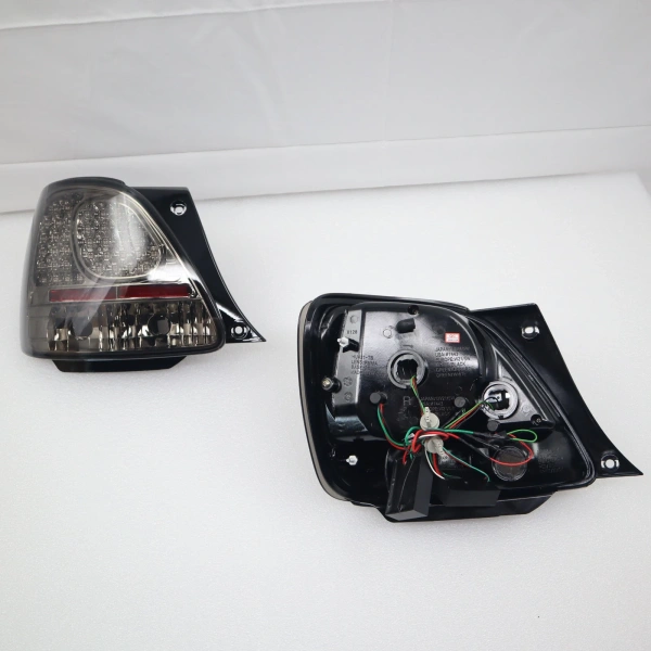 Lexus GS300, GS430 (97-04) фонари задние черные, дизайн под светодиоды, комплект лев.+прав.