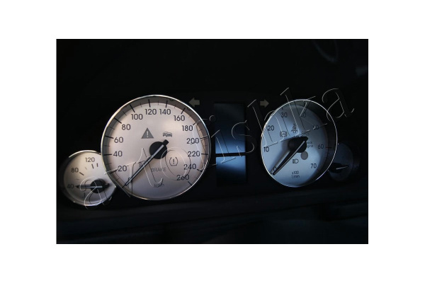 Mercedes W203 С (04-07) светодиодные шкалы (циферблаты) на панель приборов - дизайн 1