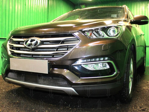 Hyundai Santa Fe (15–) Защита радиатора, чёрная (с датчиком ACC)