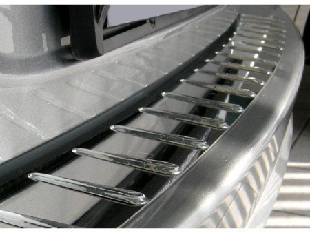 Mitsubishi Lancer 10 (07-) 5 дверн. накладка на задний бампер с силиконовыми вставками, к-кт 1шт.