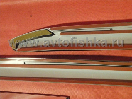 Toyota Land Cruiser 200, Lexus LX570 (08-) накладки на двери, молдинги белые с хромом, дизайн Lexus, комплект 4 шт.