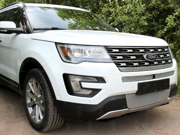 Ford Explorer (16–) Защита радиатора Premium, хром, середина