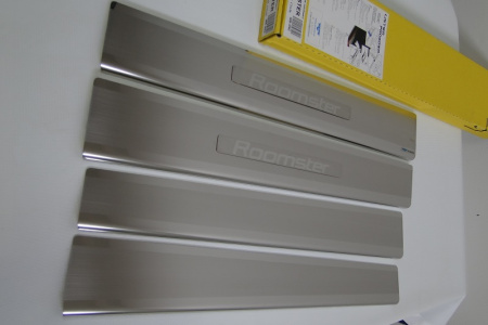 Skoda Roomster (06-) накладки на внутренние пороги, к-кт 4шт.