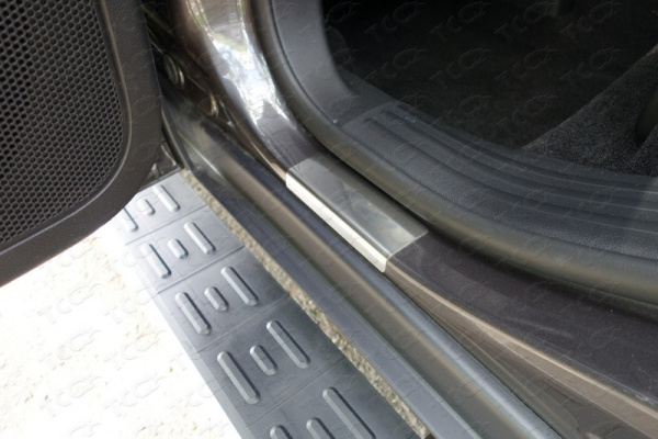 Jeep Cherokee (14–) Накладки на пороги (зеркало), к-т 2 шт. (Sport, Longitude, Limited)