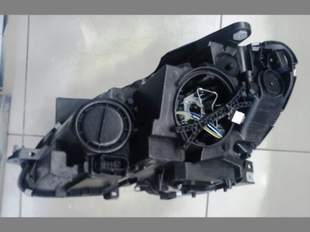 Mercedes C-class W204 (2007-2010) передние хромированные фары со светодиодной подсветкой DRL (Devil Eyes) с моторами электрокорректора, в комплекте 2 шт.