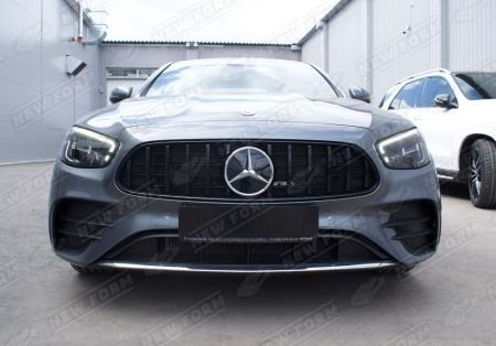 Mercedes-Benz E-Klasse W213 рестайлинг 2020 - н.в. Решетка радиатора AMG GT черная