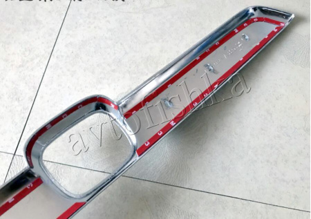 Honda CR-V III (06-12) накладка хромированная на заднюю дверь, пластиковая