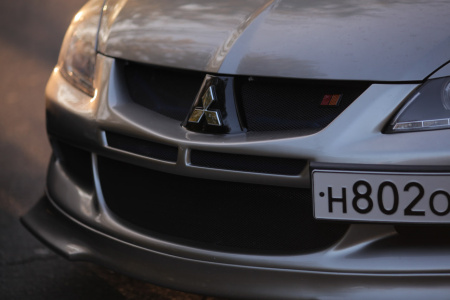 Mitsubishi Lancer 9 (04 – 07) крепление гос. номера стиль EVO