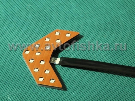 Toyota Land Cruiser 100 (98-07) зеркальные элементы на боковые зеркала, со светодиодными поворотниками, комплект 2 шт.