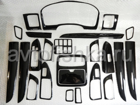 Toyota Land Cruiser Prado 120 (02-) накладки в салон автомобиля под дерево, цвет черный рояль (piano black), комплект 24 предмета.