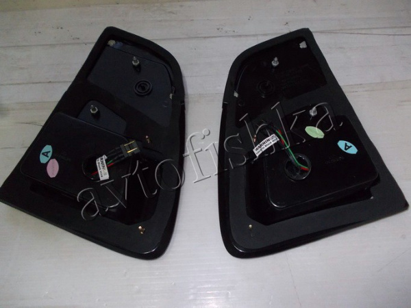 Toyota Land Cruiser 100 (98-03) фонари задние светодиодные хромированные, комплект лев.+прав.