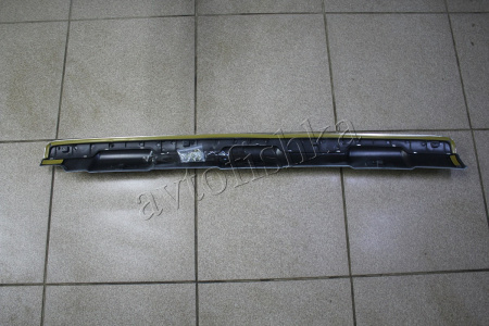 Toyota Land Cruiser Prado 150 (10-17) накладка на задний бампер (нижняя часть), белый перламутр