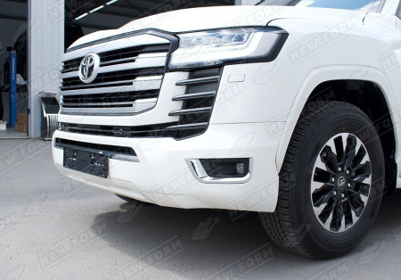Toyota Land Cruiser LC 300 2021 - н.в. Комплект бамперов