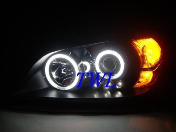 Lexus IS200, IS350 (98-) фары передние линзовые черные, со светящимися ободками, комплект 2 шт.