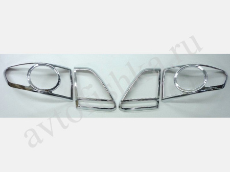 Toyota Corolla (2010-) хромированные накладки на задние фонари