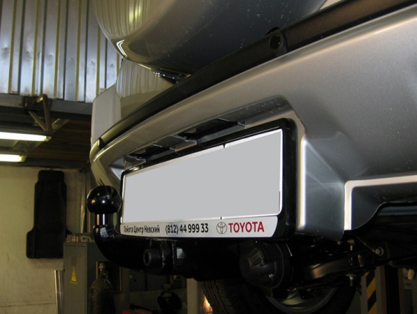 Toyota RAV4 (06–/09–) Фаркоп (тягово-сцепное устройство) (50/1500кг)