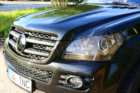 Mercedes GL-Klasse X164 (06-12) реснички (накладки) на передние фары (комплект 2 шт.)