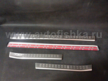 Toyota Land Cruiser Prado 150 (09-) накладки на пороги передних и задних дверных проемов с надписью "PRADO", узкие, нержавеющая сталь