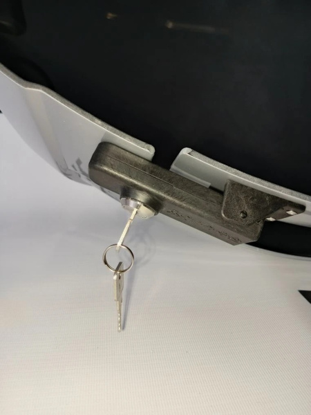 Toyota Prado 120 (02-09) Контейнер (бокс) запасного колеса ОЕМ стиль