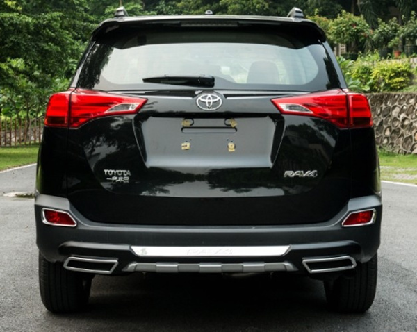 Toyota RAV4 (13–14) Накладка заднего бампера