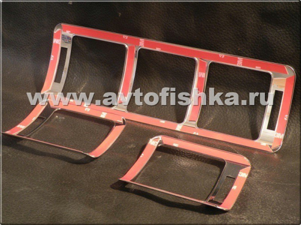 Mercedes ML W163 (98-05) декоративные накладки на дефлекторы воздуховодов салона хромированные, комплект 3 шт.