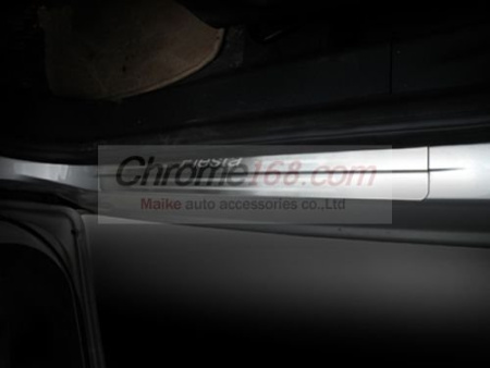 Ford Fiesta (08-) седан накладки порогов дверных проемов из нержавеющей стали, комплект 4 шт.