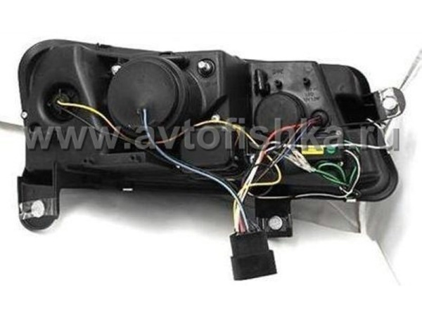 Audi A6 (04-08) фары передние ксеноновые линзовые хромированные со светодиодной DRL подсветкой, комплект 2 шт.