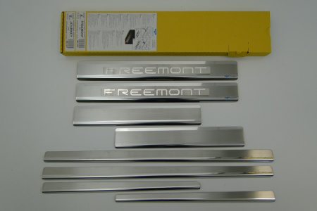 Dodge Journey (08-) накладки на внутренние пороги, к-кт 8шт.