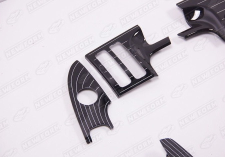 Mercedes-Benz S-Klasse W223 2020 - н.в. Накладки на панель стиль Maybach черный