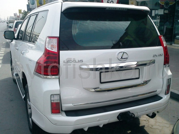 Toyota Land Cruiser Prado 150 (2009-) пластиковая накладка, серебристый молдинг с хромом на нижнюю кромку задней двери