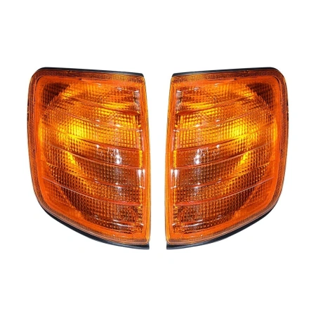 Mercedes W124 (84-95) поворотники угловые рыжие комплект 