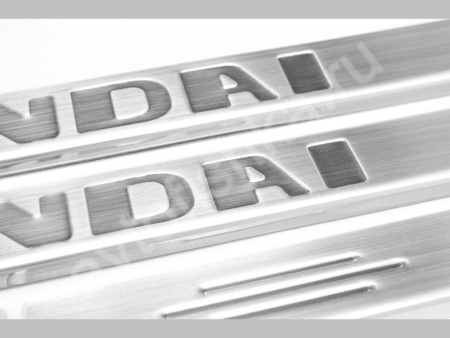 Hyundai i20 (2008-) накладки на пороги из нержавеющей стали, 4 шт.