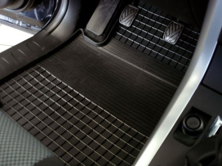 Suzuki Grand Vitara 3 (05-) 5 дверн. резиновые коврики, дизайн "Сетка"