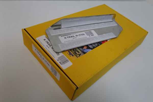 Накладка под левую ногу, нерж.сталь Alu-Frost 32-4065 для NISSAN X-Trail (T32)