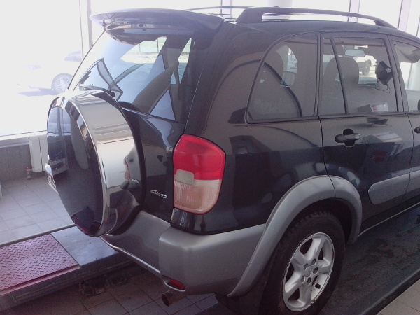 Toyota RAV4 (00 – 13) контейнер (бокс) запасного колеса 215/65R16; 225/70R16; 235/60R16