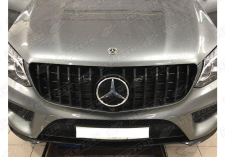 Mercedes-Benz GLS-Klasse X166 2015 - 2019 Решетка радиатора AMG GT черная