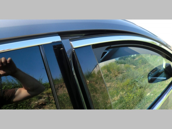 Ford Focus (2011-) седан верхние и нижние молдинги стекол из нержавеющей стали, комплект 12 частей