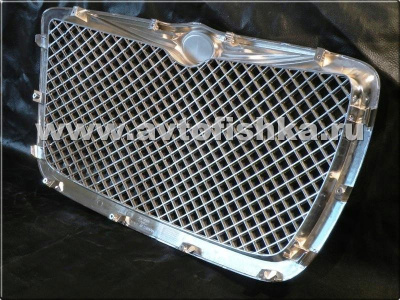 Chrysler 300C (04-09) радиаторная хромированная пластиковая решетка в стиле "Bentley".