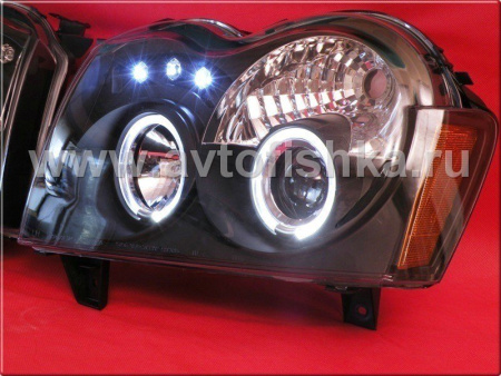 Jeep Grand Cherokee (04-07) фары передние линзовые черные, со светящимися ободками CCFL и светодиодами, комплект 2 шт.
