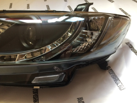 Toyota Camry V40 (2006-2009) тюнинговые передние черные фары со светодиодной подсветкой DRL, комплект 2 шт.