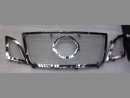 Nissan Patrol Y62 (2010-) накладка на решетку радиатора из нержавеющей стали, дизайн Bentley