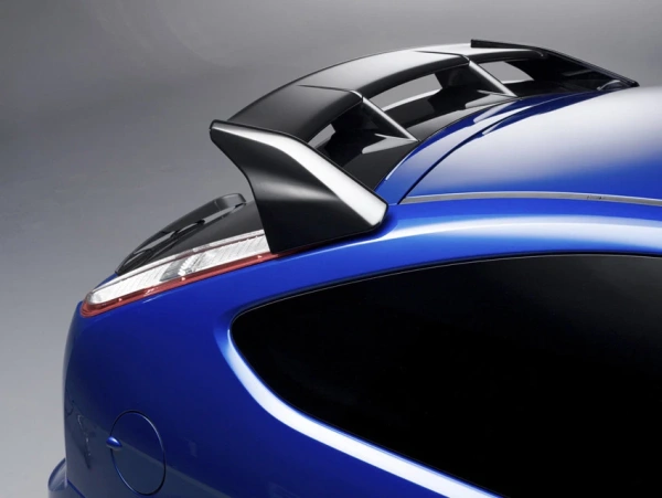 Спойлер RS Design на пятую дверь Ford Focus 2
