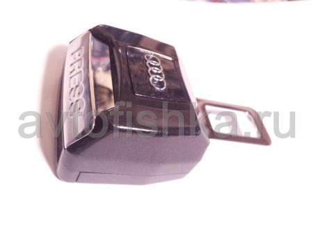 Жесткий удлинитель замка ремня безопасности с логотипом Audi, длина 4,5 см