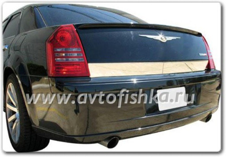 Chrysler 300C (04-) декоративная накладка крышки багажника из нержавеющей стали