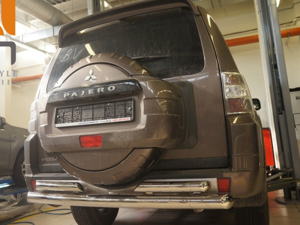 Mitsubishi Pajero (11–) Защита заднего бампера двойная d 76/60 мм, нерж.