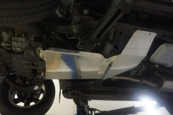 Chevrolet TrailBlazer (12–16) Защита АКПП + РК из 2-х частей, алюминий (V-2.8TD)