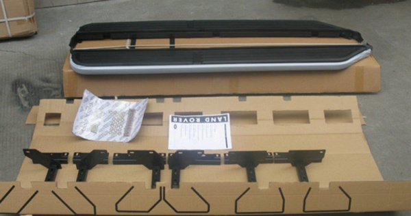 Land Rover Discovery (05–/10–) Пороги OEM